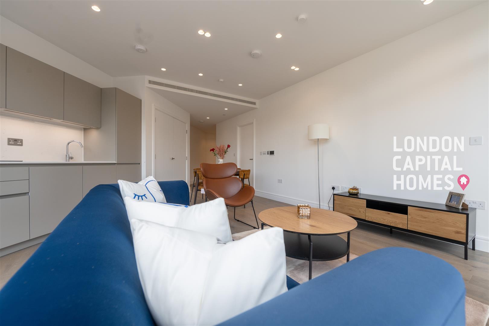 1 bed property in Stoll House, 25 Essex Place, London